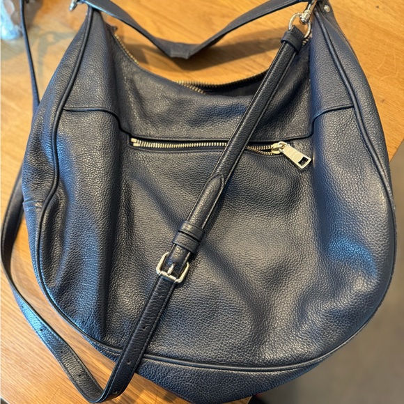 Navy blue pebbled leather blue hobo shoulder bag - Picture 3 of 11